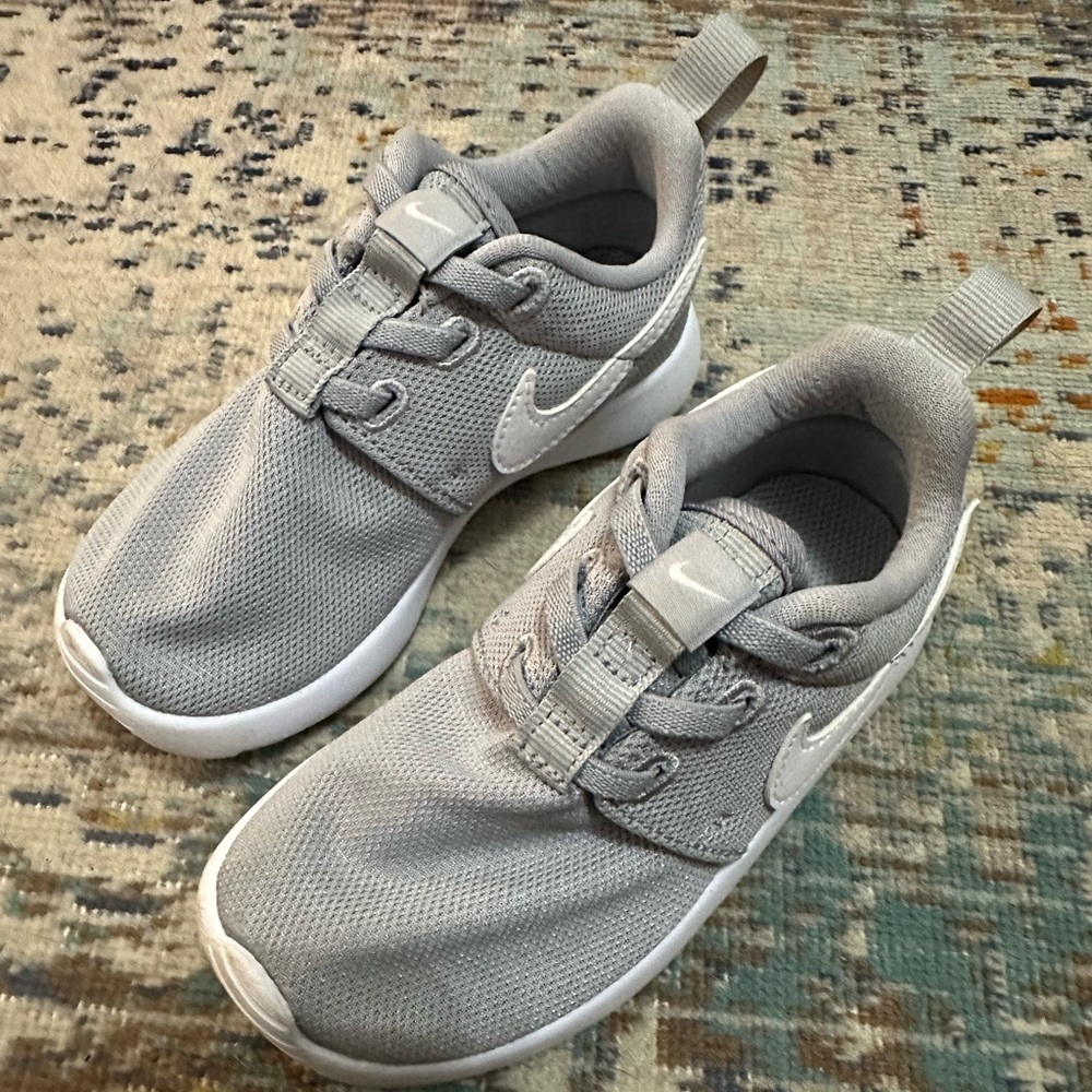 Nike Grey Slip On Sneakers Like New